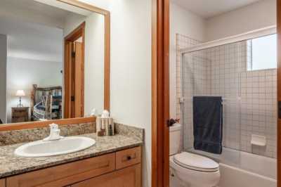 Home For Sale in Mammoth Lakes, California