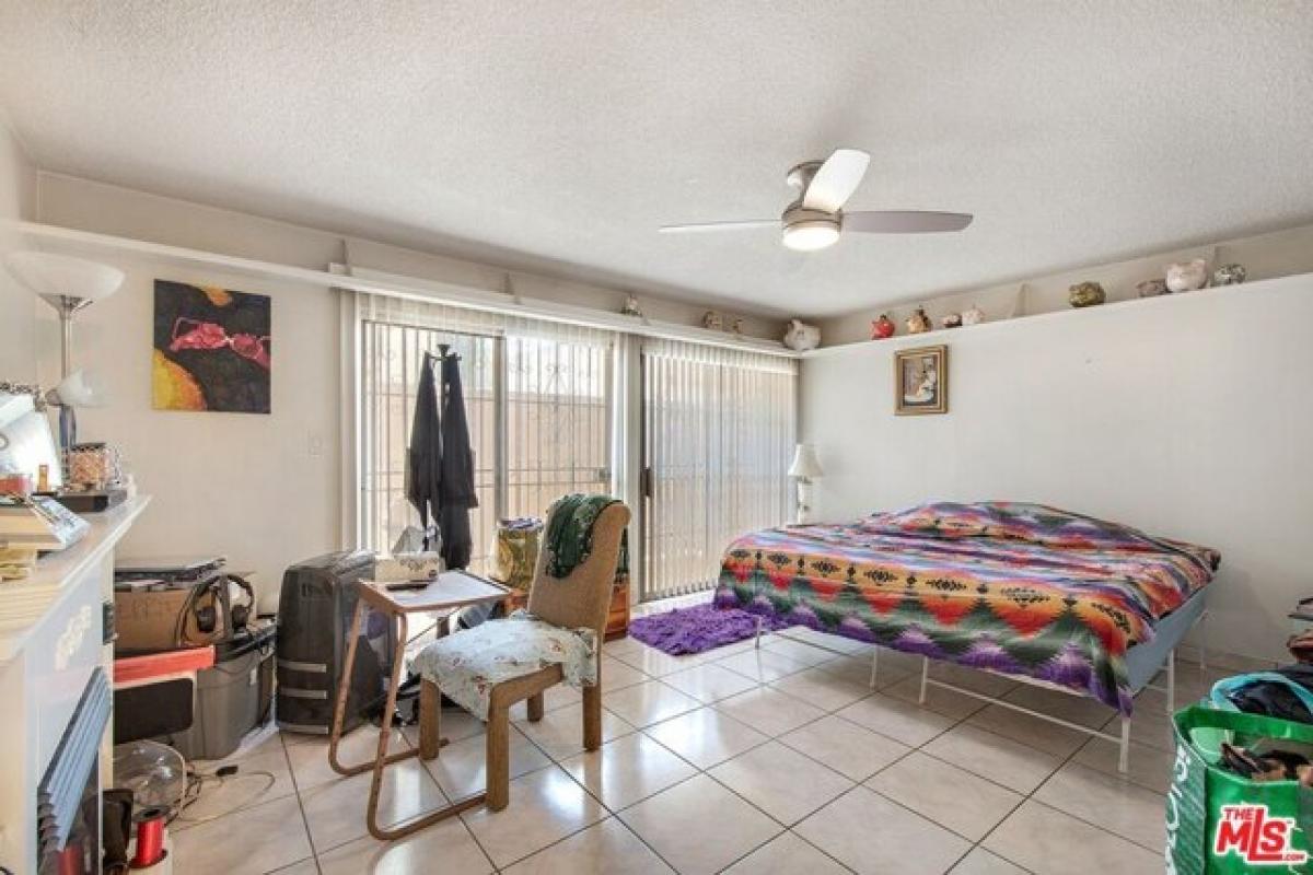 Picture of Home For Sale in Inglewood, California, United States