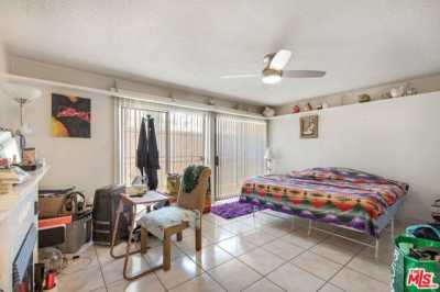 Home For Sale in Inglewood, California