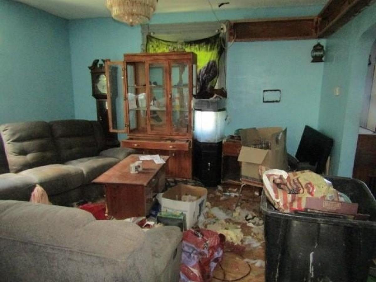 Picture of Home For Sale in Brownsville, Pennsylvania, United States