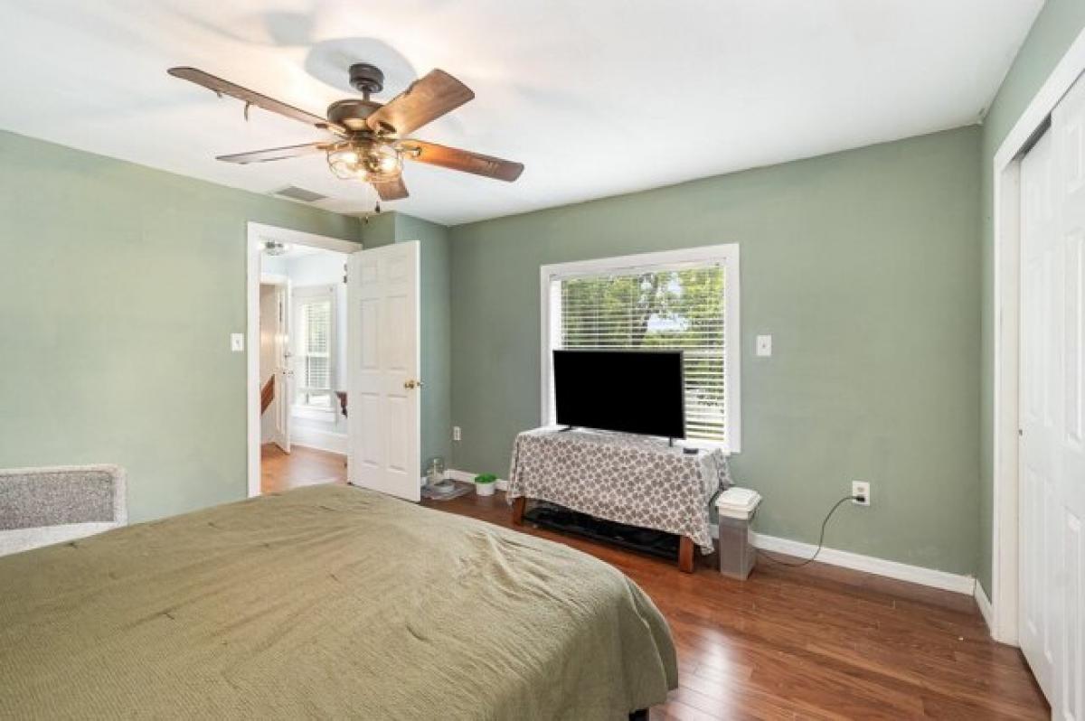 Picture of Home For Sale in Deland, Florida, United States