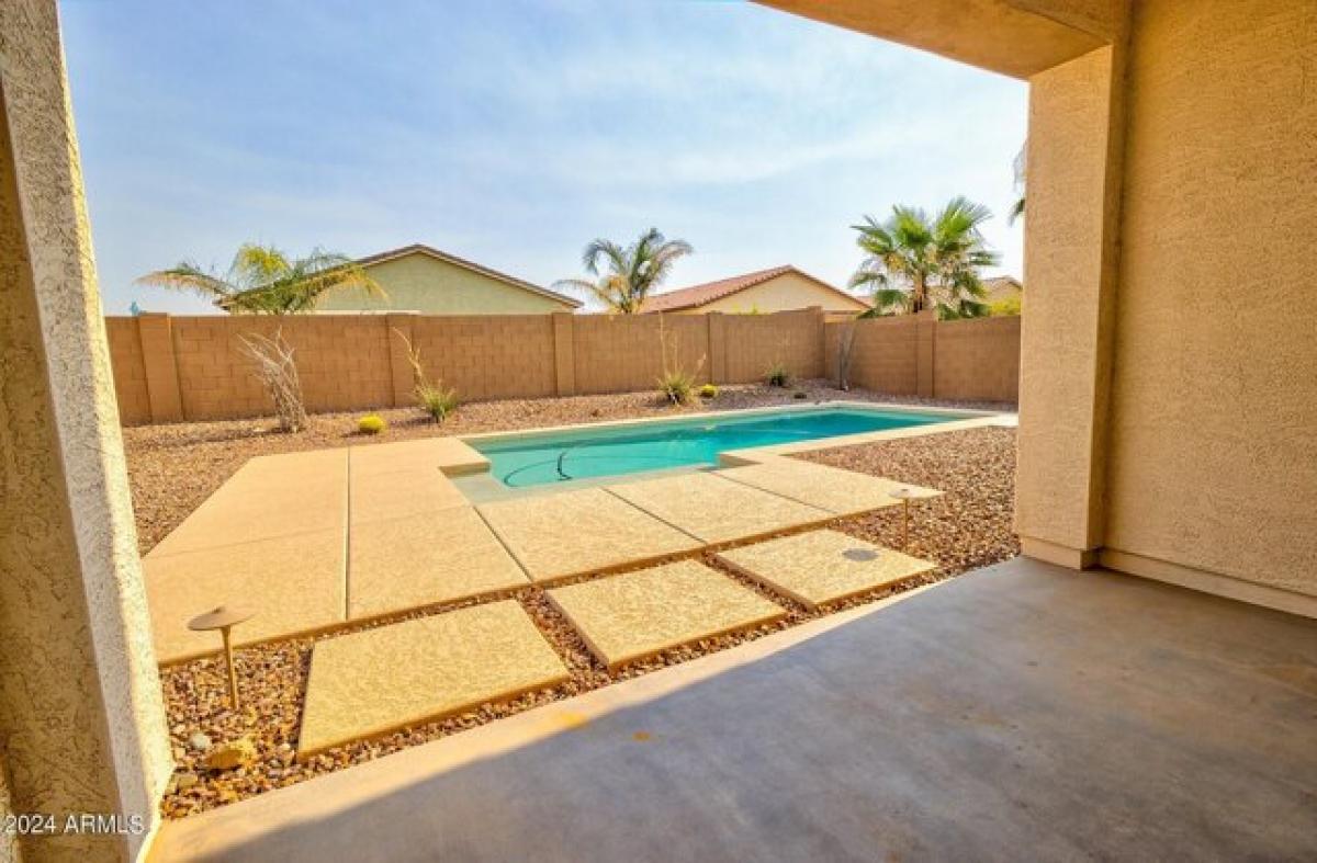 Picture of Home For Sale in Casa Grande, Arizona, United States