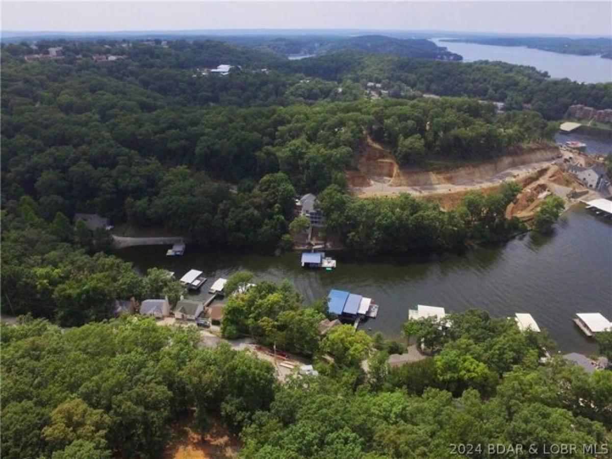 Picture of Residential Land For Sale in Lake Ozark, Missouri, United States