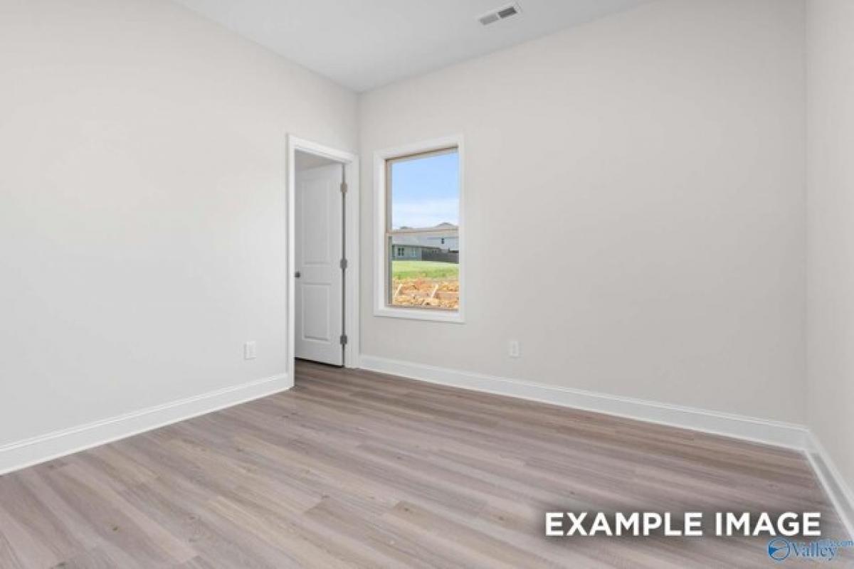 Picture of Home For Sale in Athens, Alabama, United States