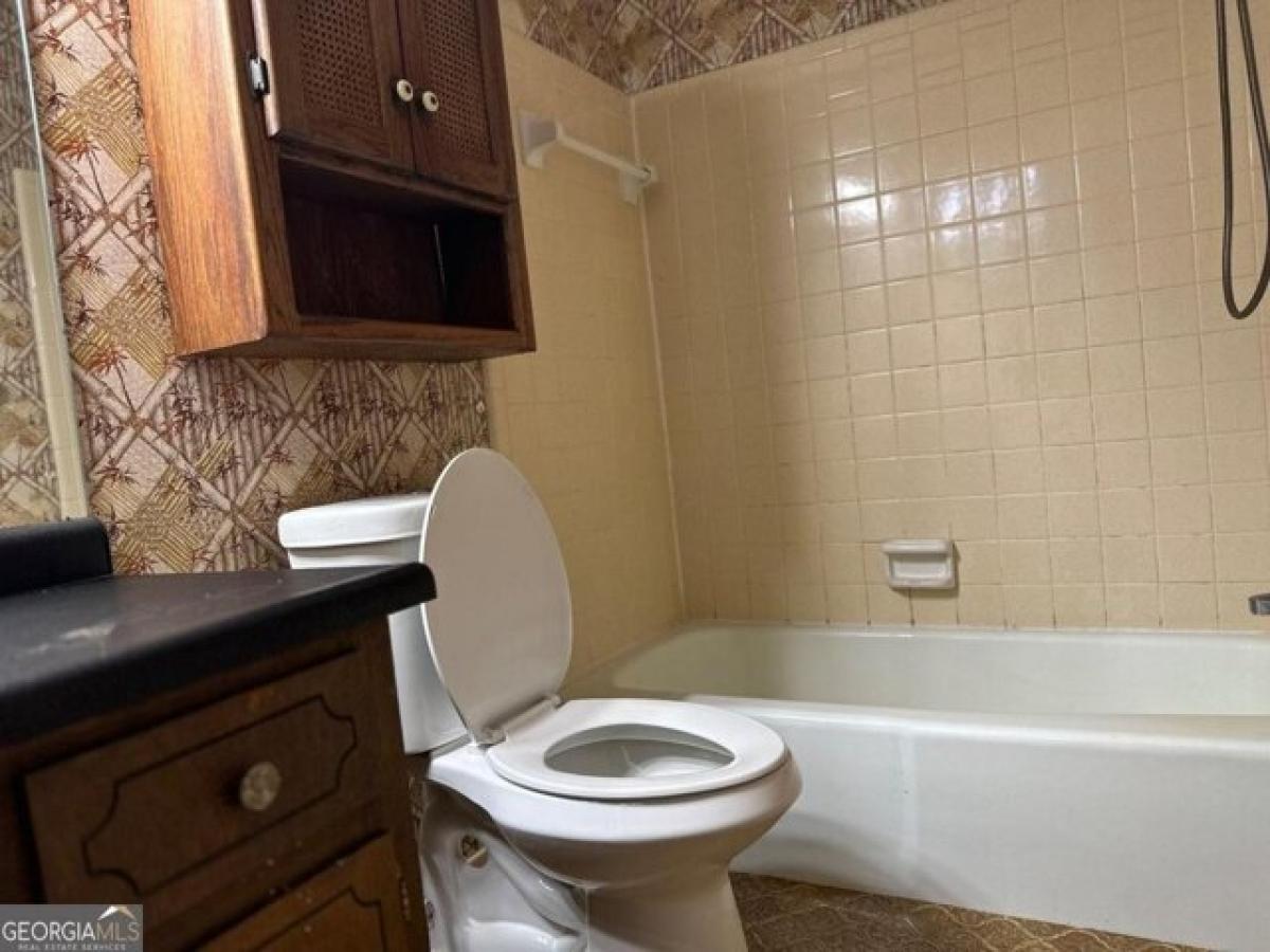 Picture of Home For Sale in Stone Mountain, Georgia, United States