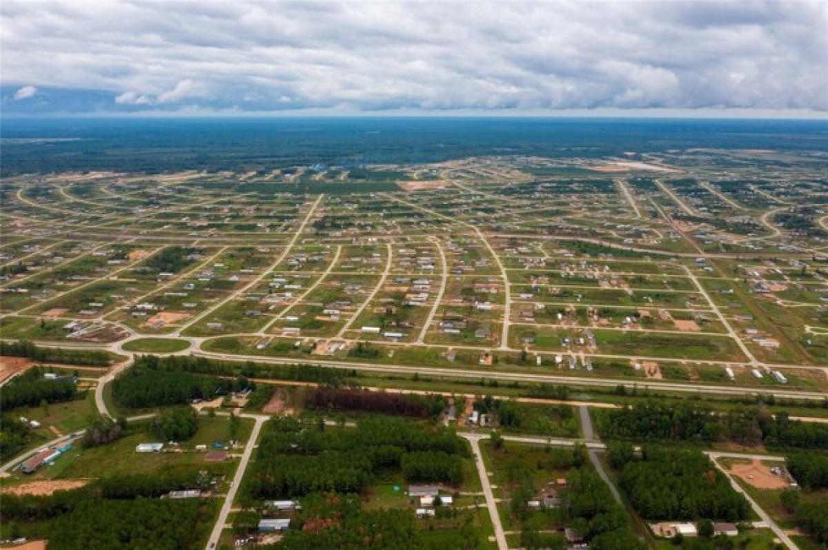 Picture of Residential Land For Sale in Cleveland, Texas, United States