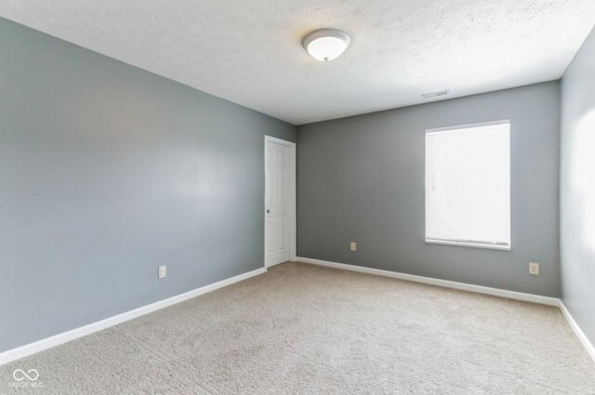 Picture of Home For Sale in Plainfield, Indiana, United States