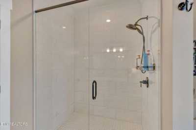 Home For Sale in Lenoir City, Tennessee