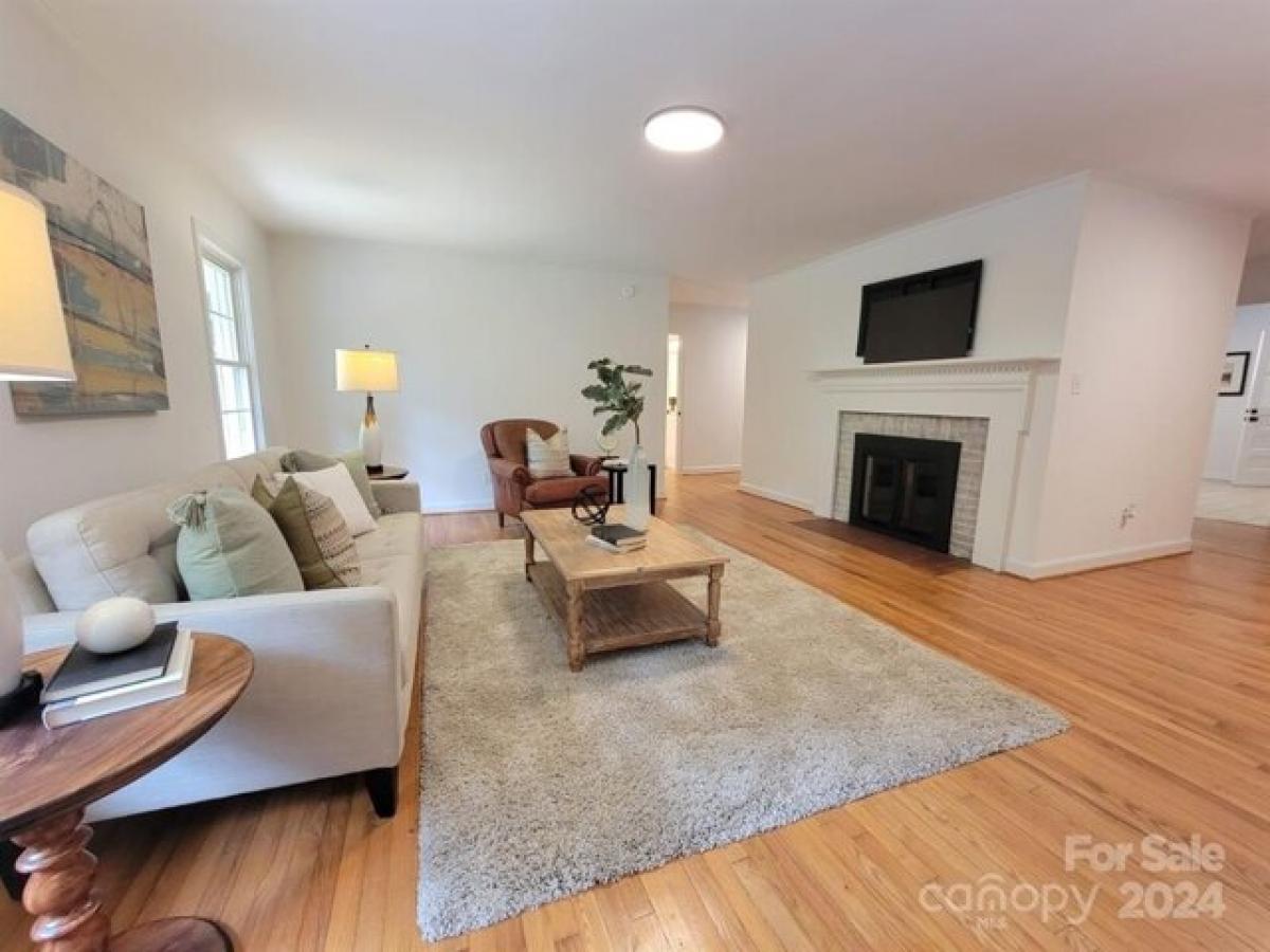 Picture of Home For Sale in Albemarle, North Carolina, United States