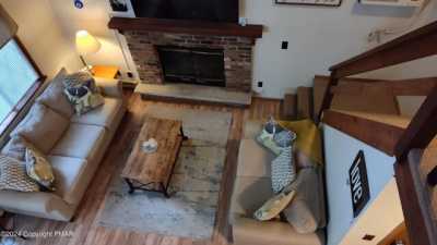 Home For Sale in Lake Ariel, Pennsylvania