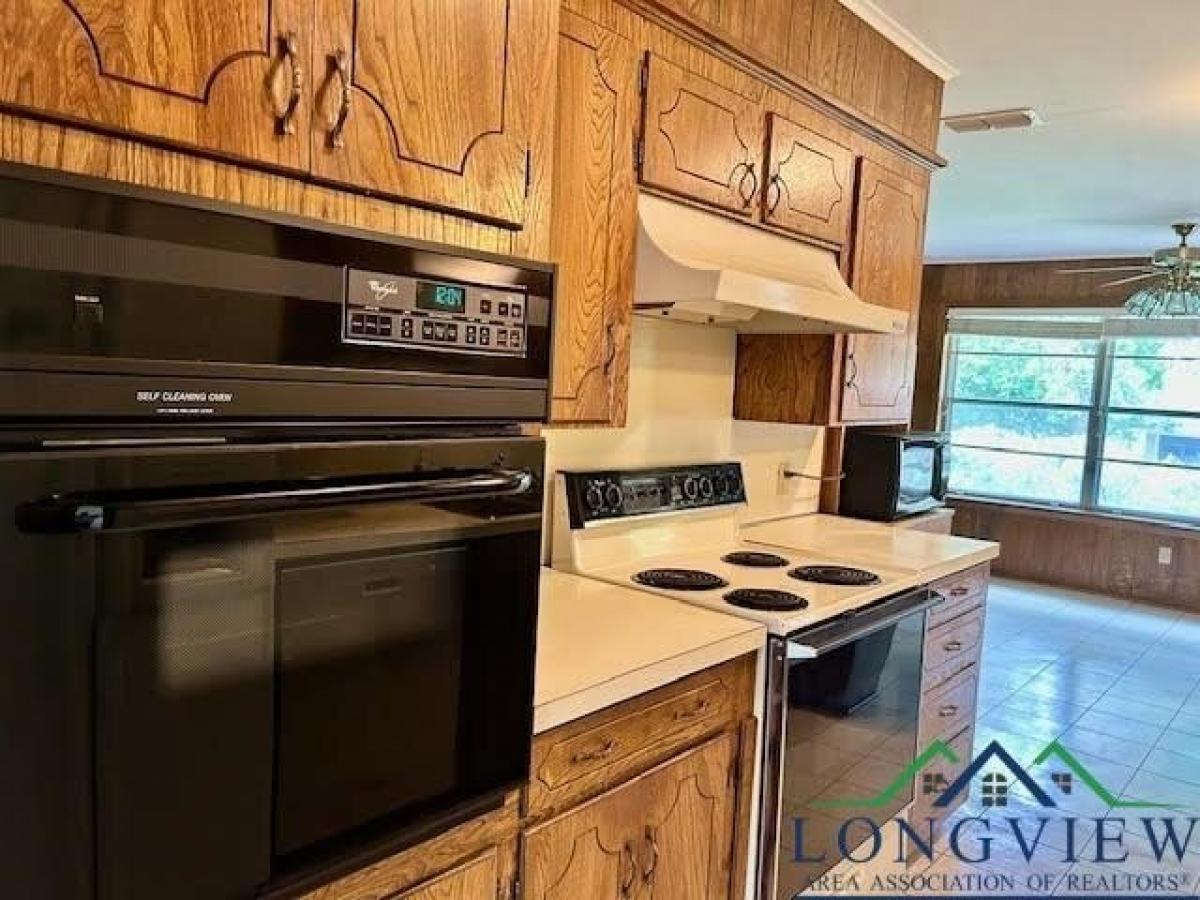 Picture of Home For Sale in Longview, Texas, United States