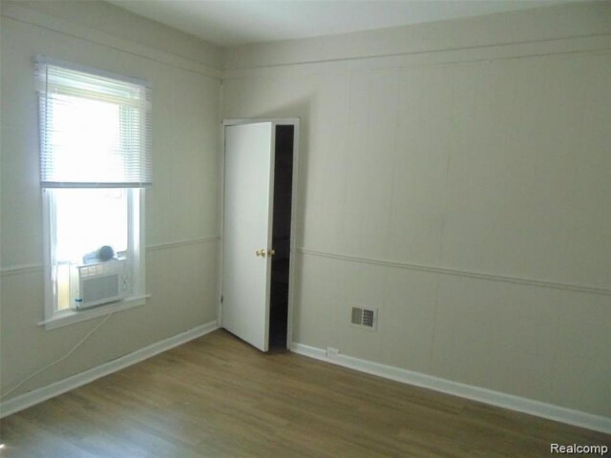 Picture of Home For Sale in Shelby Township, Michigan, United States