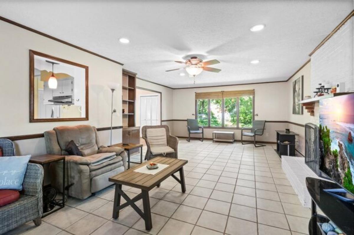 Picture of Home For Sale in Hopkinsville, Kentucky, United States