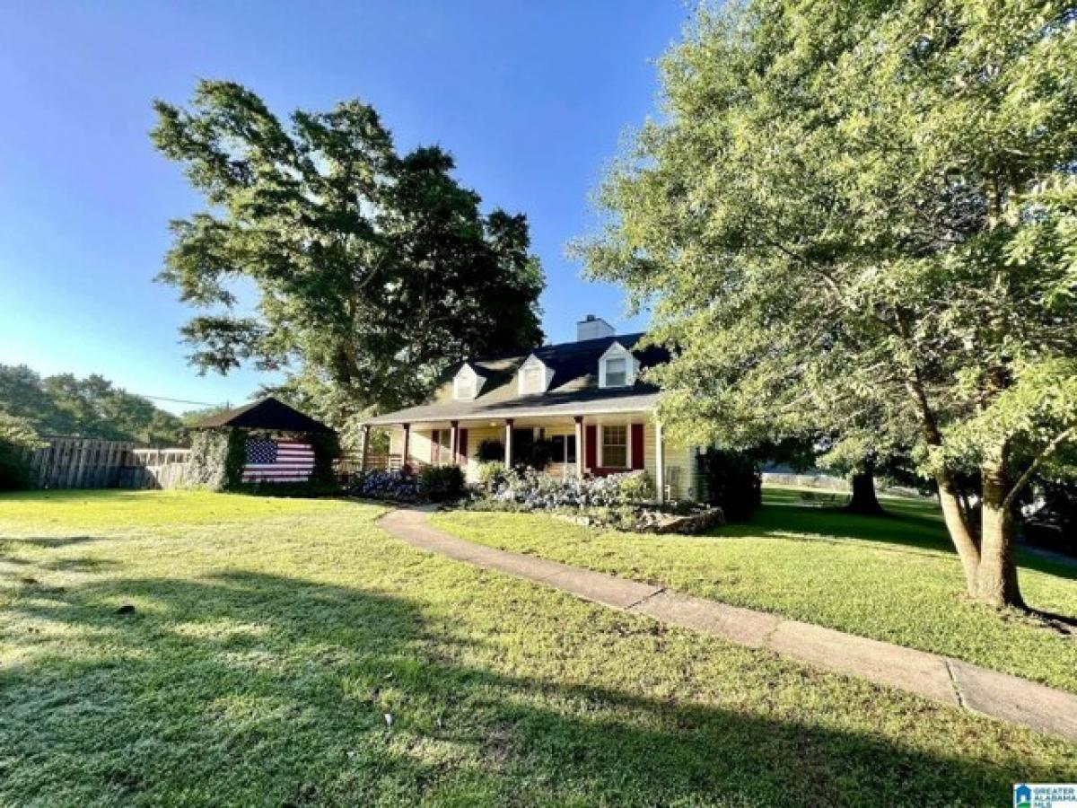 Picture of Home For Sale in Helena, Alabama, United States