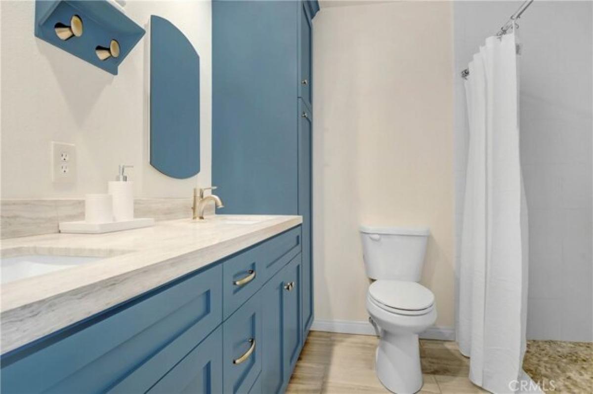 Picture of Home For Sale in Orange, California, United States