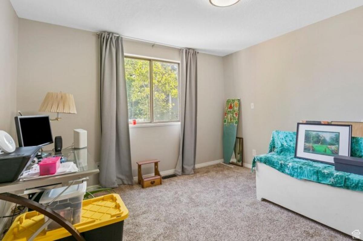 Picture of Home For Sale in Taylorsville, Utah, United States