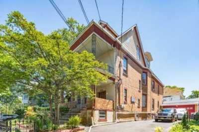 Home For Sale in Newark, New Jersey