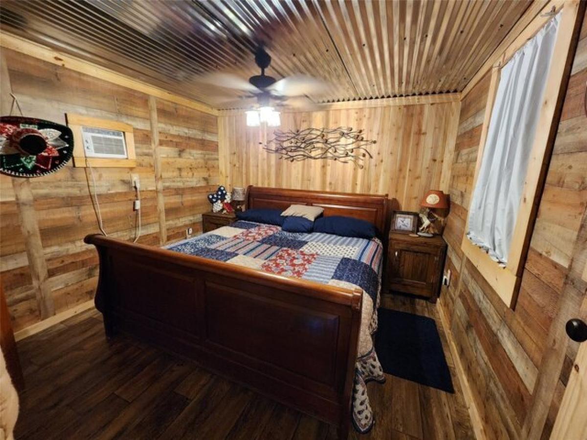 Picture of Home For Sale in Trinity, Texas, United States