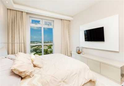 Home For Sale in North Miami Beach, Florida