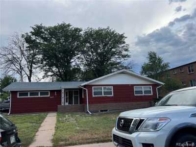Home For Sale in Englewood, Colorado