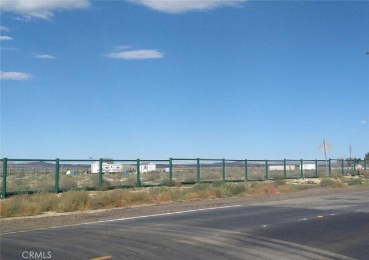 Picture of Residential Land For Sale in Palmdale, California, United States