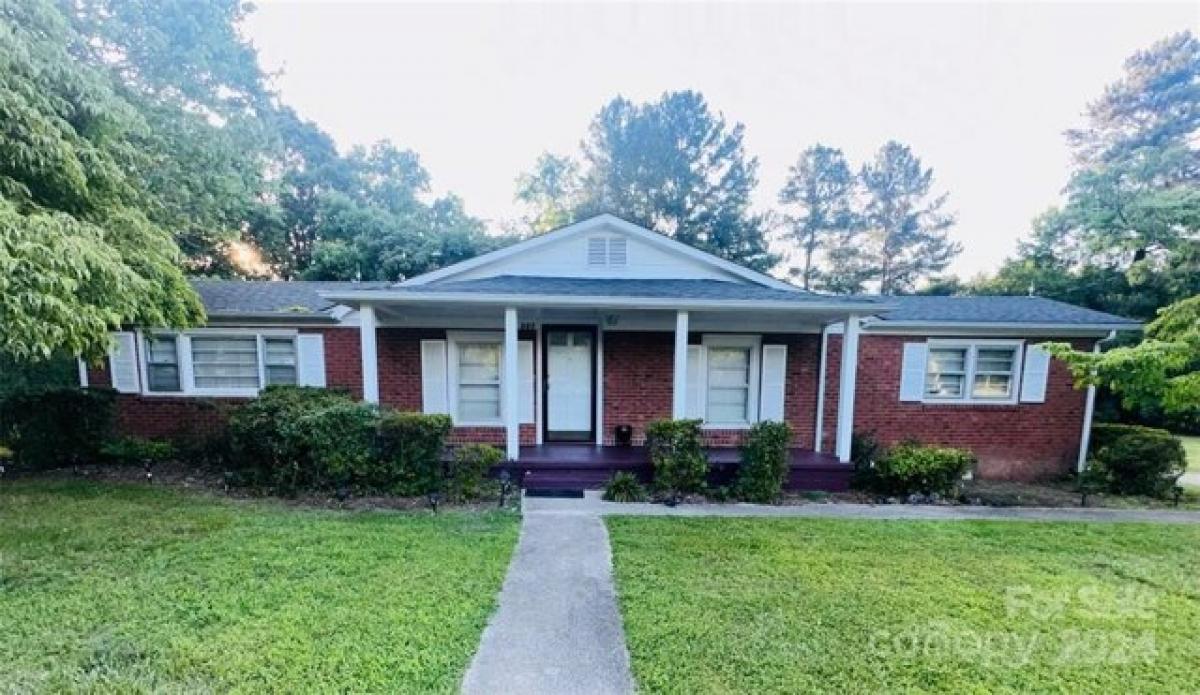 Picture of Home For Sale in Kannapolis, North Carolina, United States