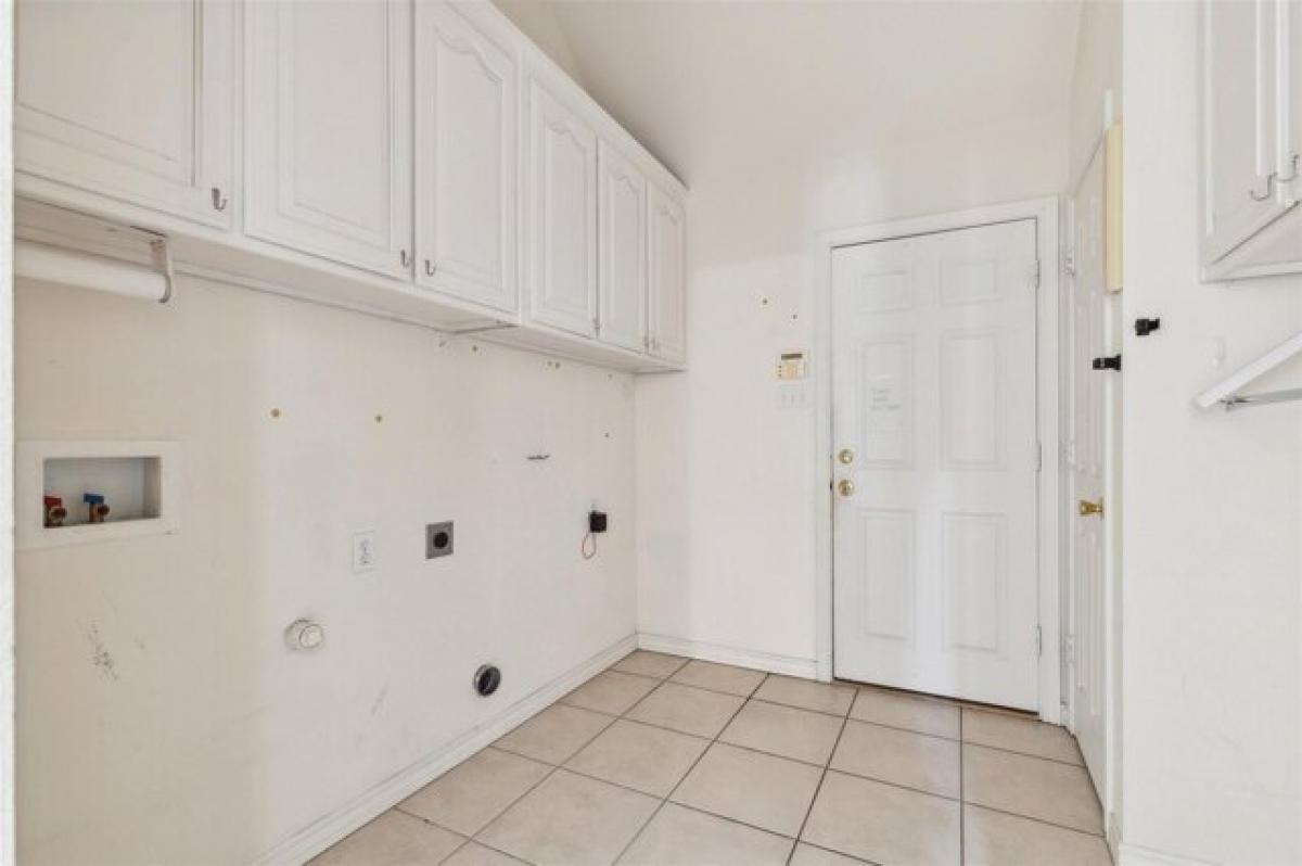 Picture of Home For Sale in Azle, Texas, United States