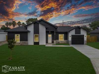 Home For Sale in La Feria, Texas