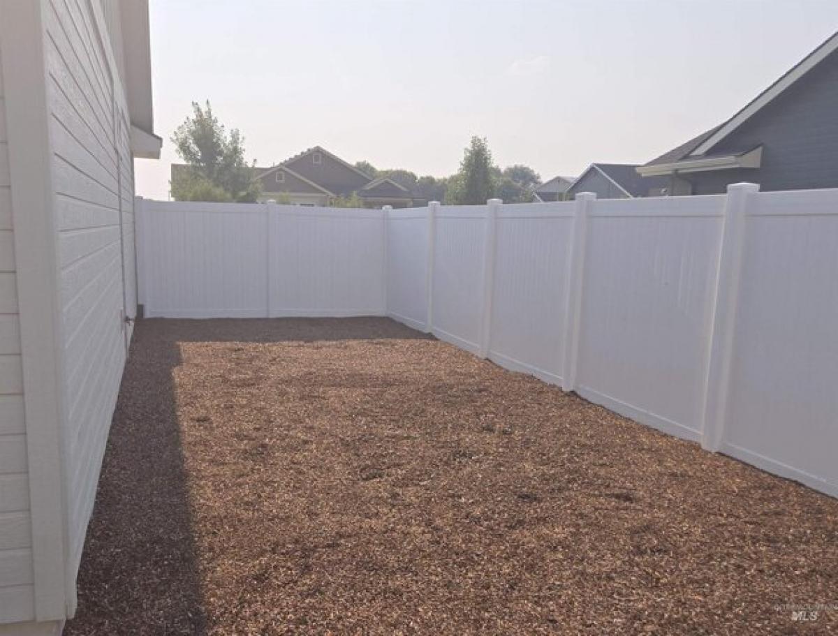 Picture of Home For Sale in Fruitland, Idaho, United States