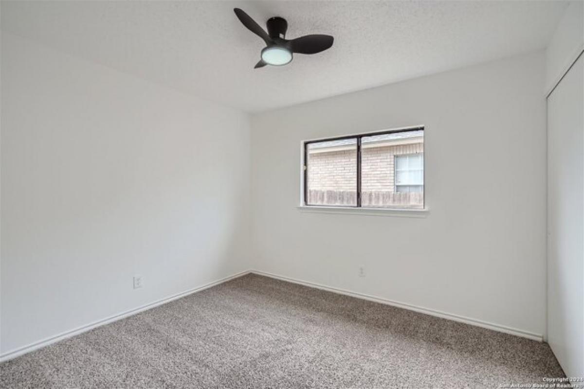 Picture of Home For Sale in Converse, Texas, United States