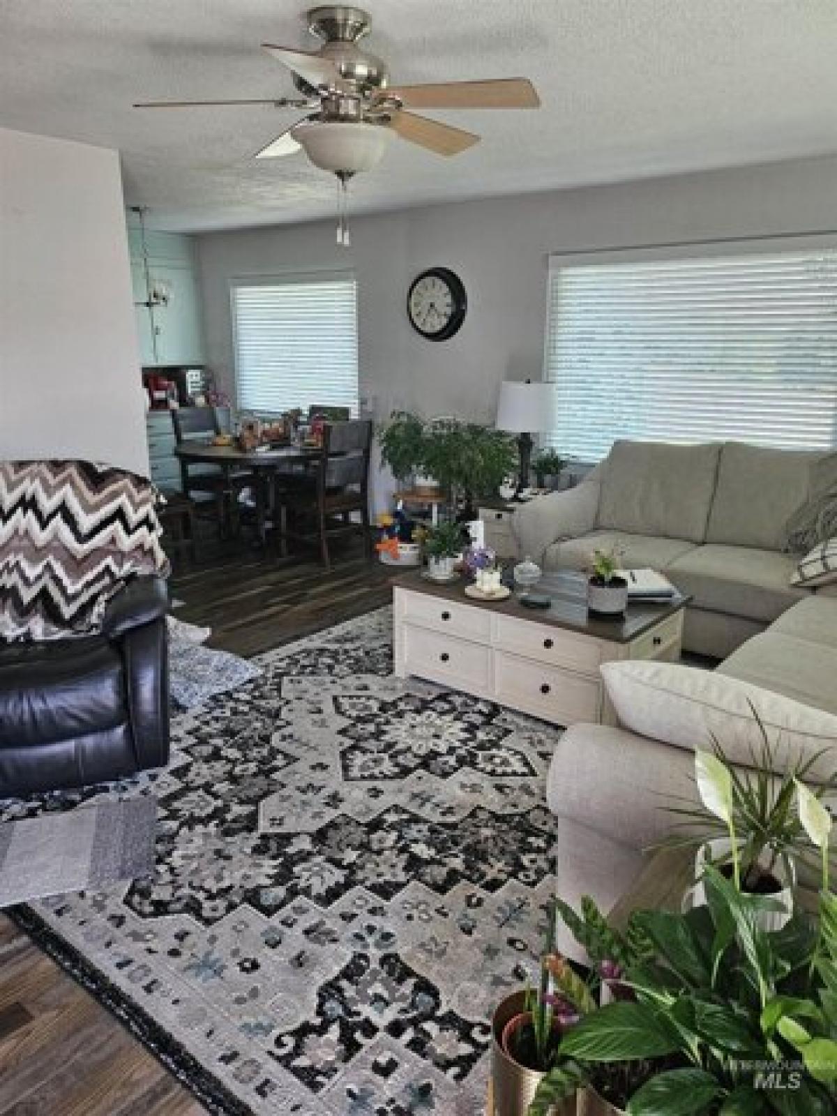 Picture of Home For Sale in Caldwell, Idaho, United States