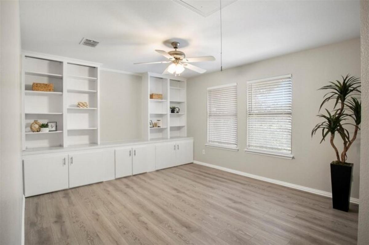 Picture of Home For Sale in Little Elm, Texas, United States