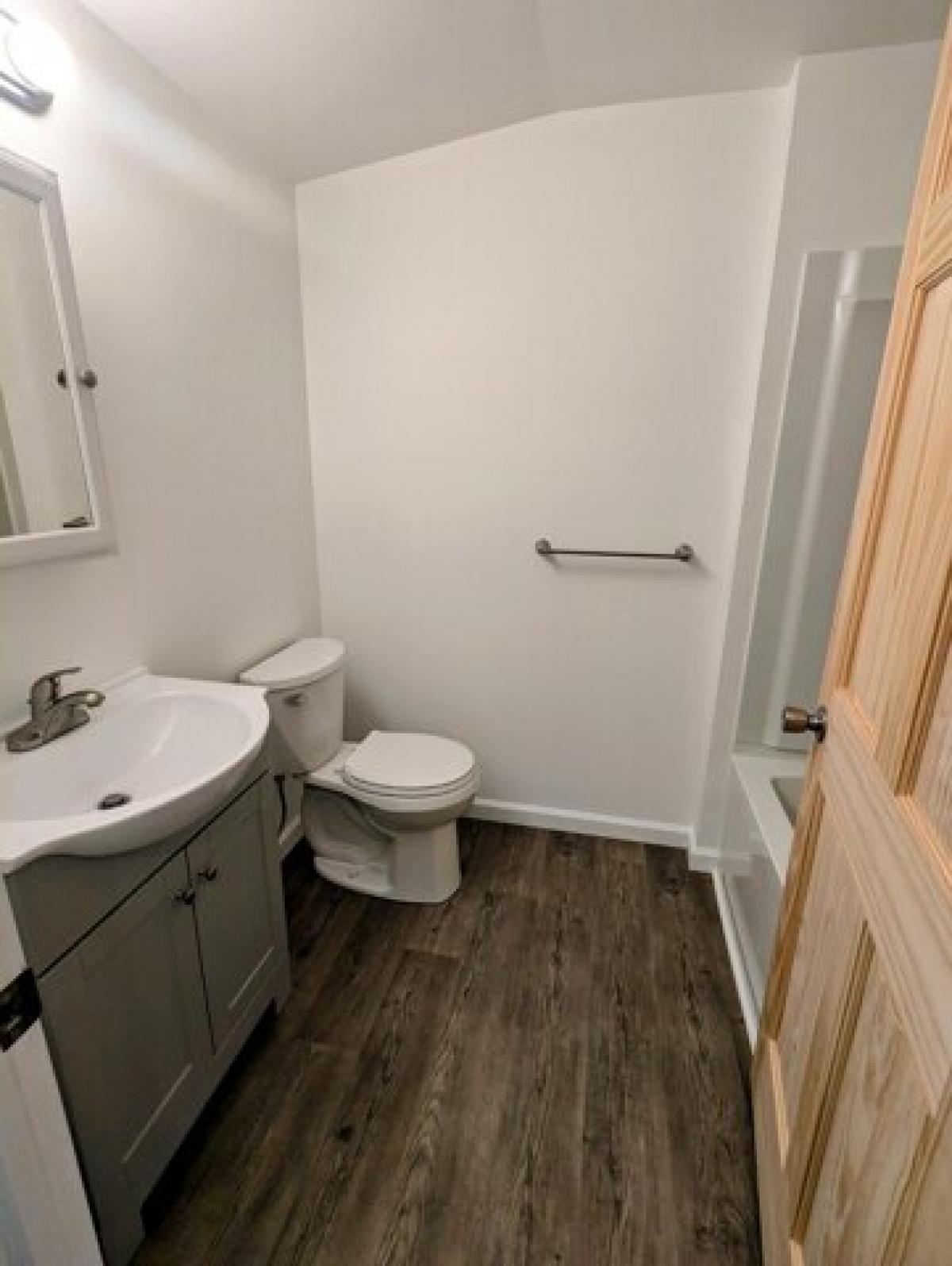 Picture of Home For Sale in Jackson, Michigan, United States