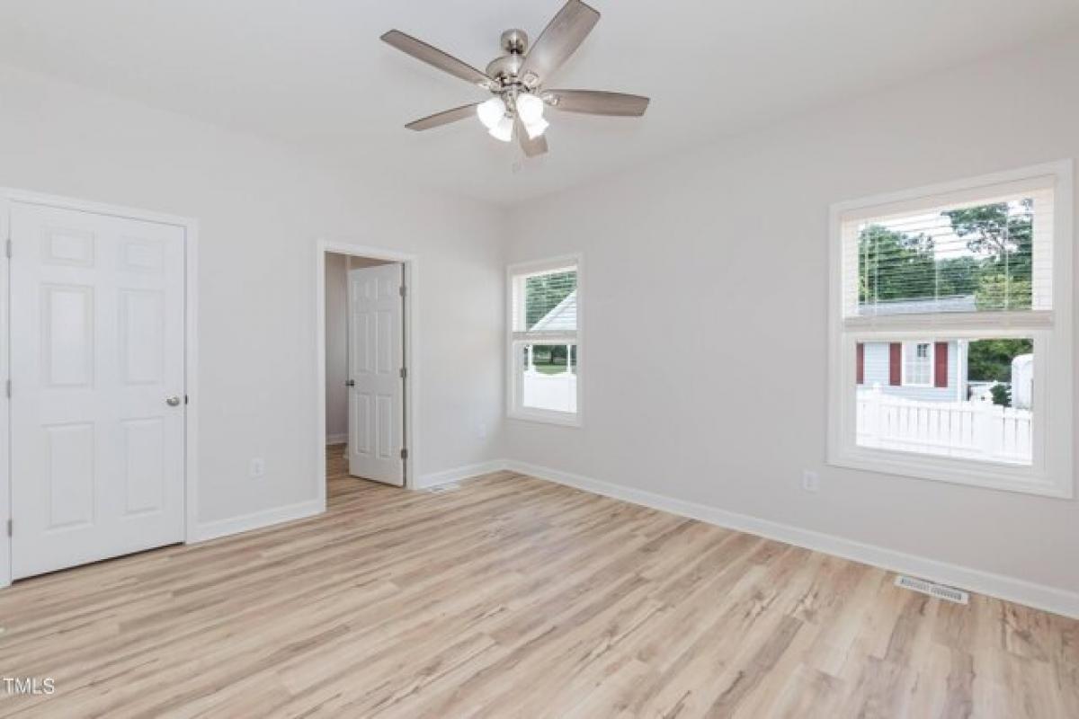 Picture of Home For Sale in Burlington, North Carolina, United States