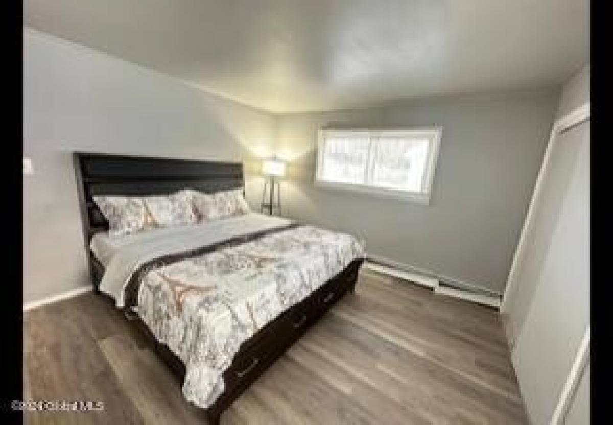 Picture of Home For Sale in Albany, New York, United States