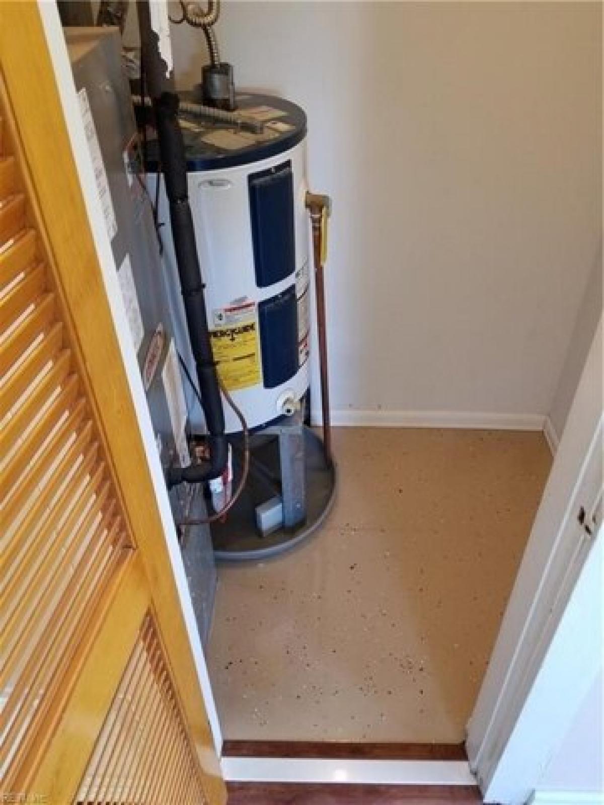 Picture of Home For Sale in Norfolk, Virginia, United States