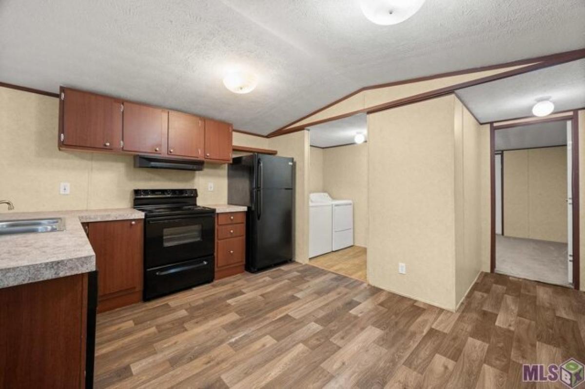 Picture of Home For Sale in Denham Springs, Louisiana, United States