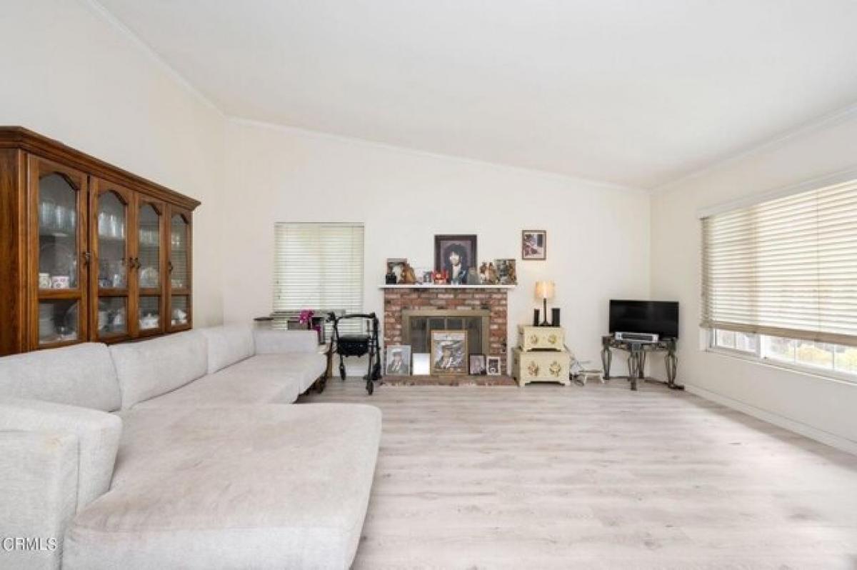 Picture of Home For Sale in Oxnard, California, United States