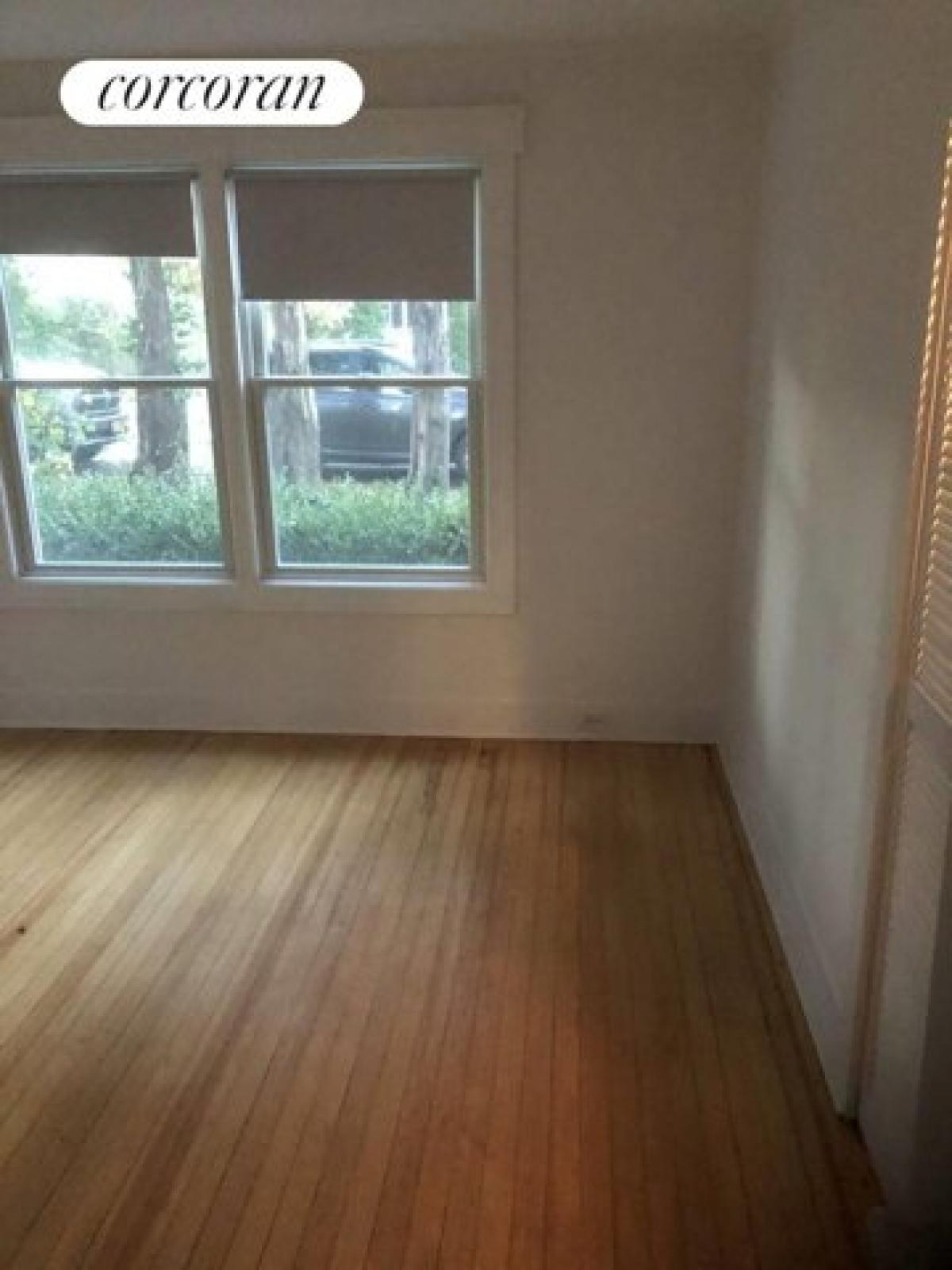 Picture of Home For Sale in East Hampton, New York, United States