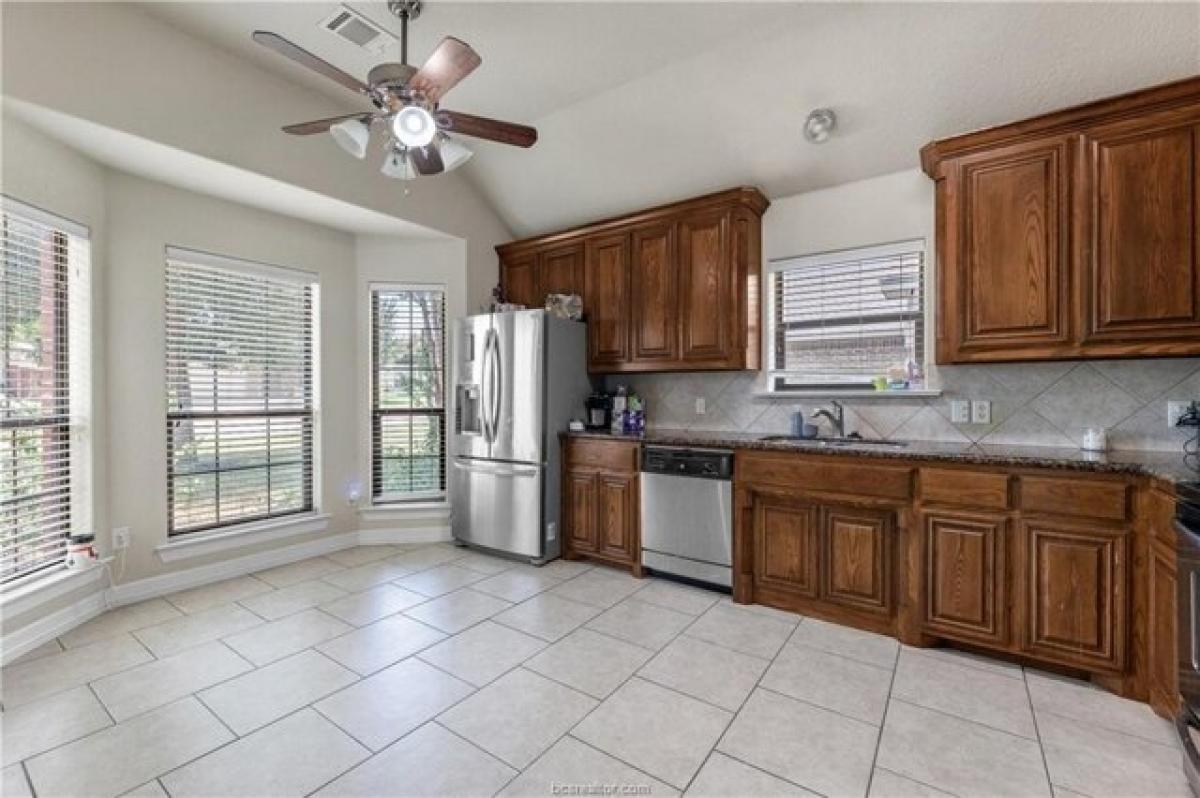 Picture of Home For Sale in College Station, Texas, United States