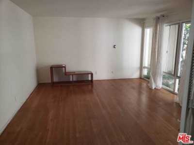 Apartment For Rent in Los Angeles, California