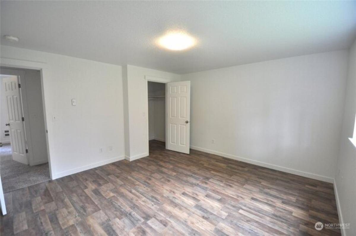 Picture of Home For Sale in Yelm, Washington, United States