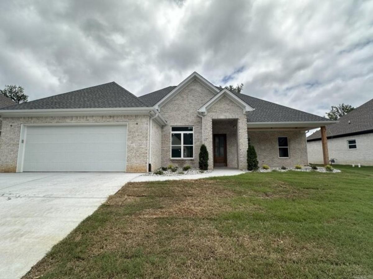 Picture of Home For Sale in Benton, Arkansas, United States