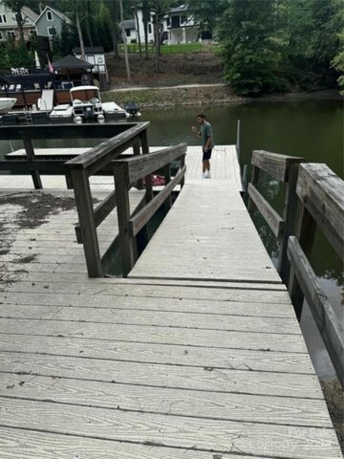 Picture of Residential Land For Sale in Terrell, North Carolina, United States