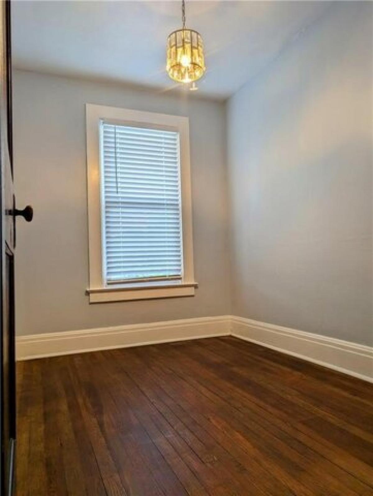 Picture of Home For Sale in Greensburg, Pennsylvania, United States