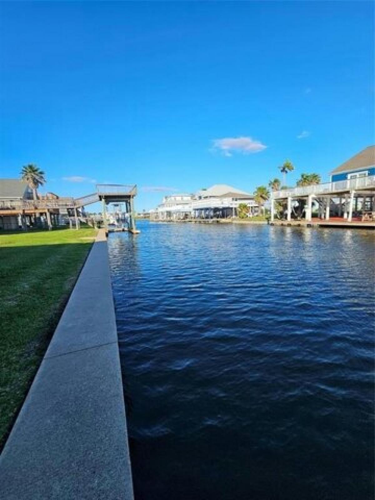 Picture of Residential Land For Sale in Galveston, Texas, United States