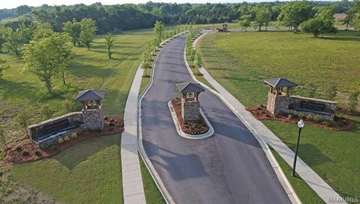 Picture of Home For Sale in Pike Road, Alabama, United States