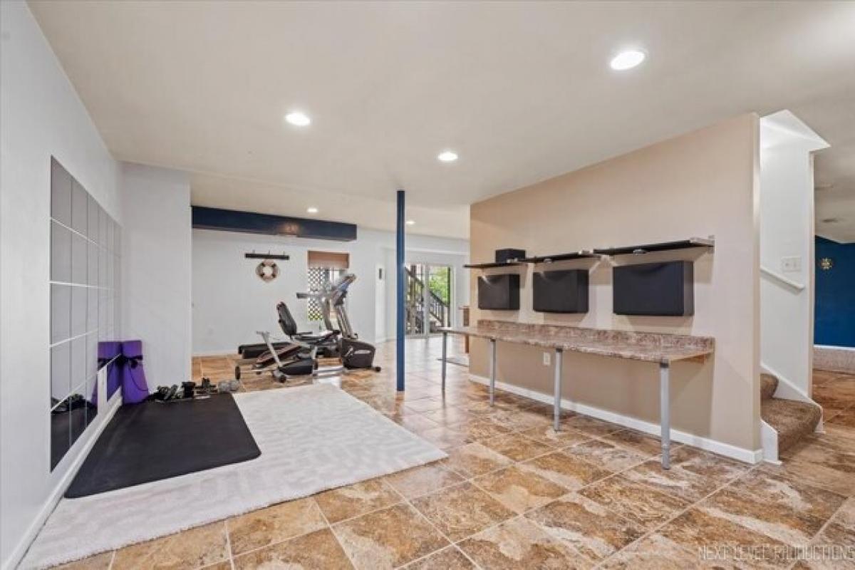 Picture of Home For Sale in Plainfield, Illinois, United States