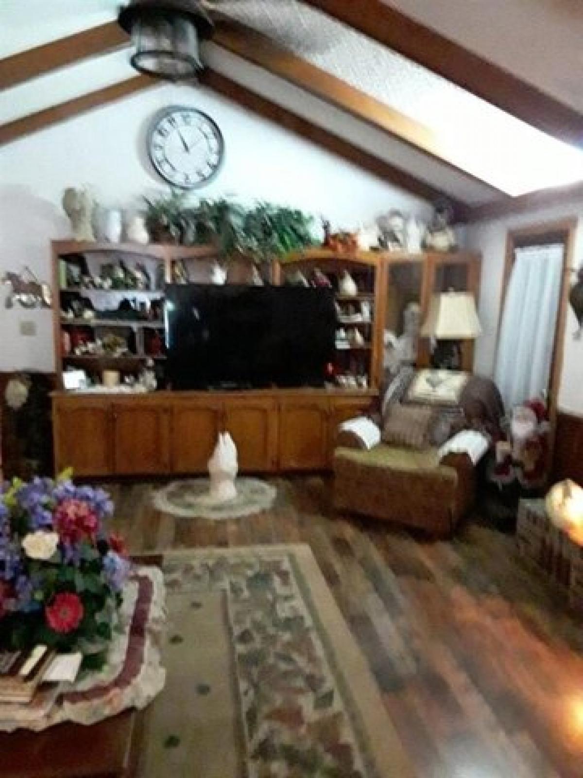 Picture of Home For Sale in Eight Mile, Alabama, United States