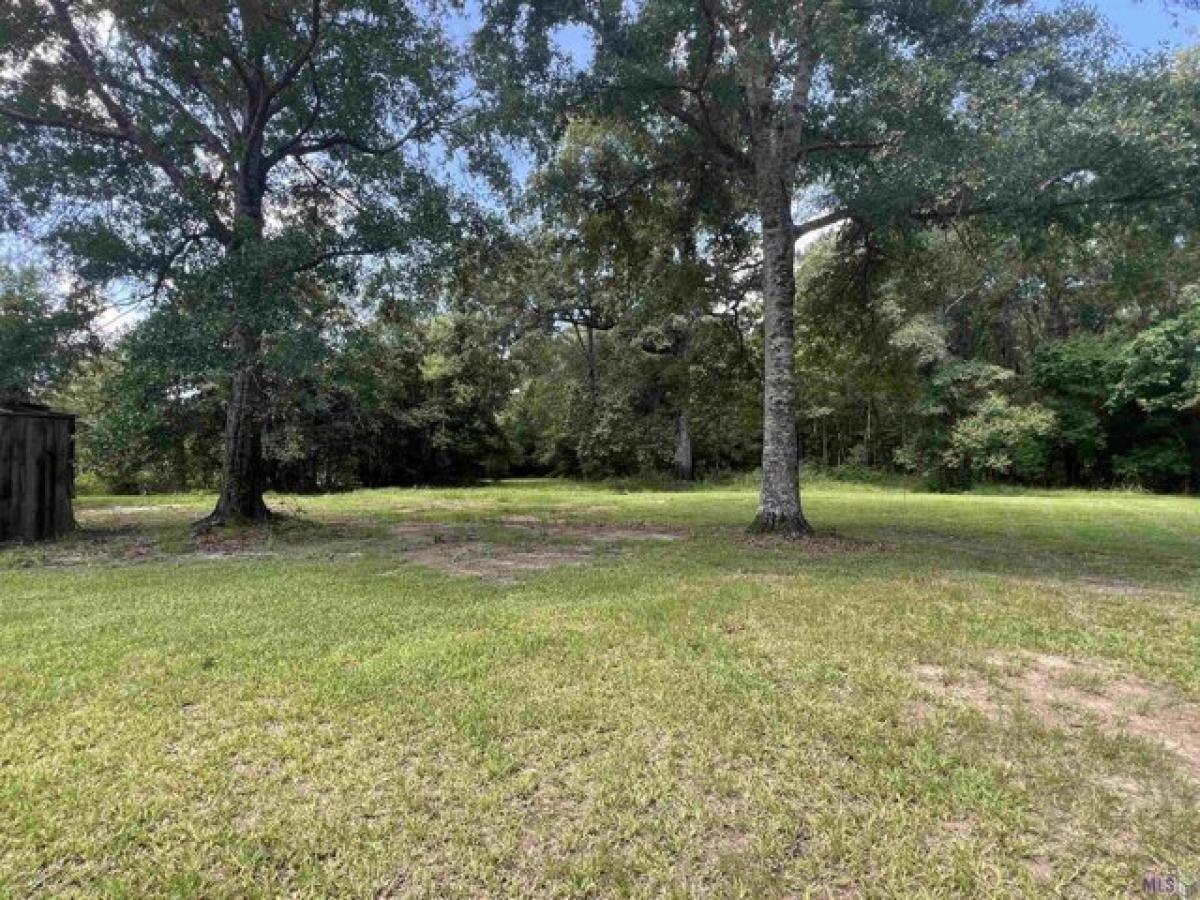 Picture of Residential Land For Sale in Baton Rouge, Louisiana, United States